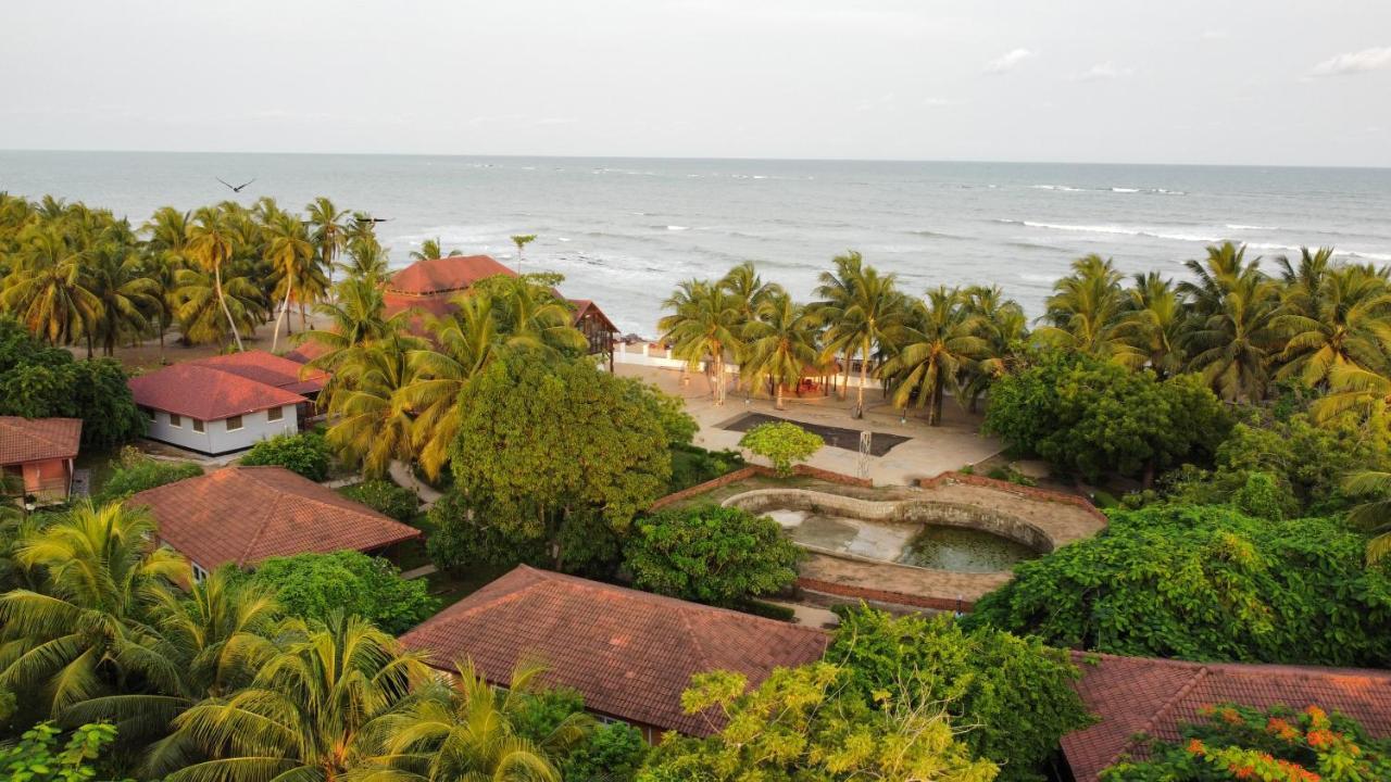 Charlestina Beach Resort Ampeni Εξωτερικό φωτογραφία
