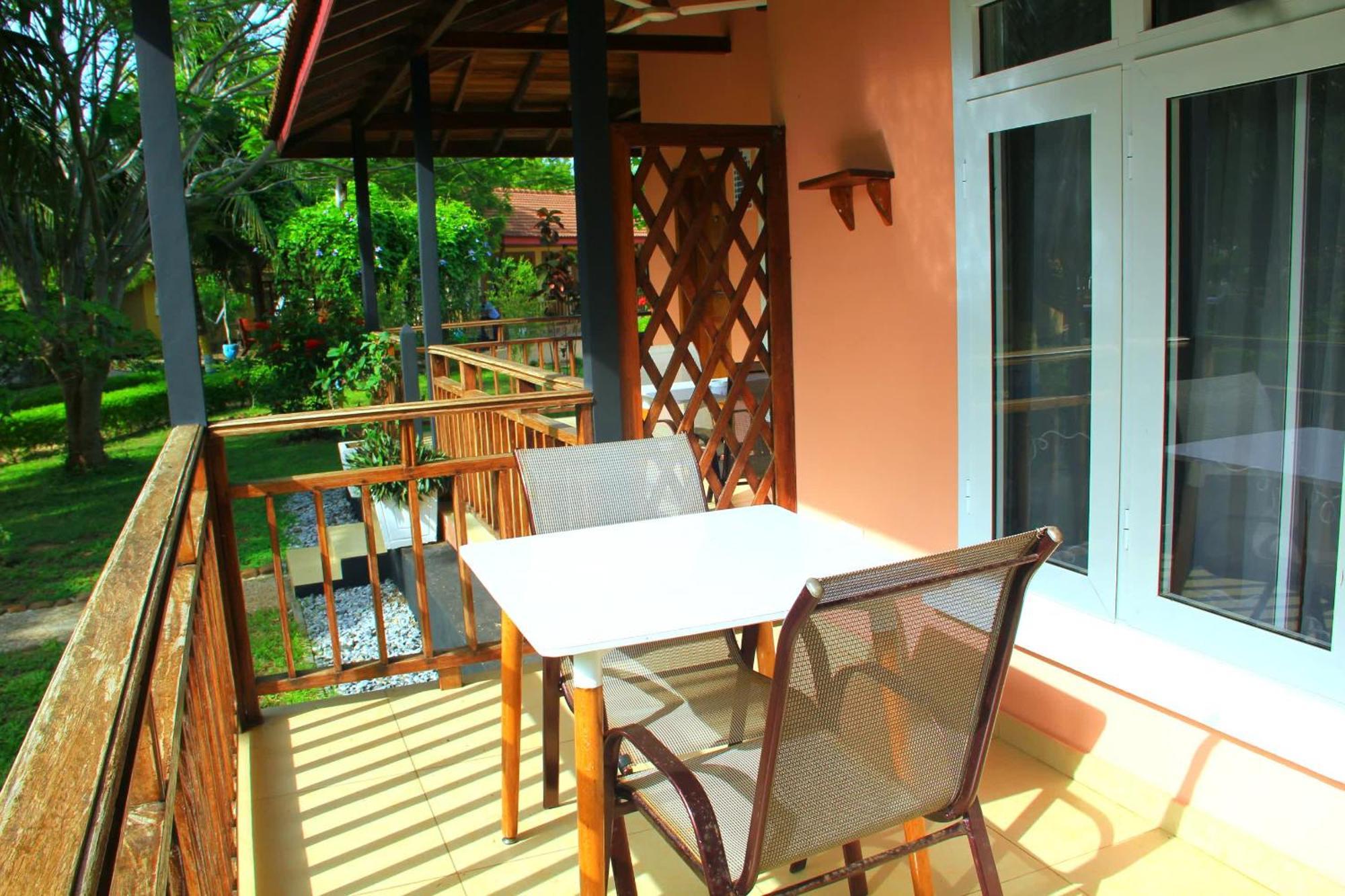Charlestina Beach Resort Ampeni Εξωτερικό φωτογραφία