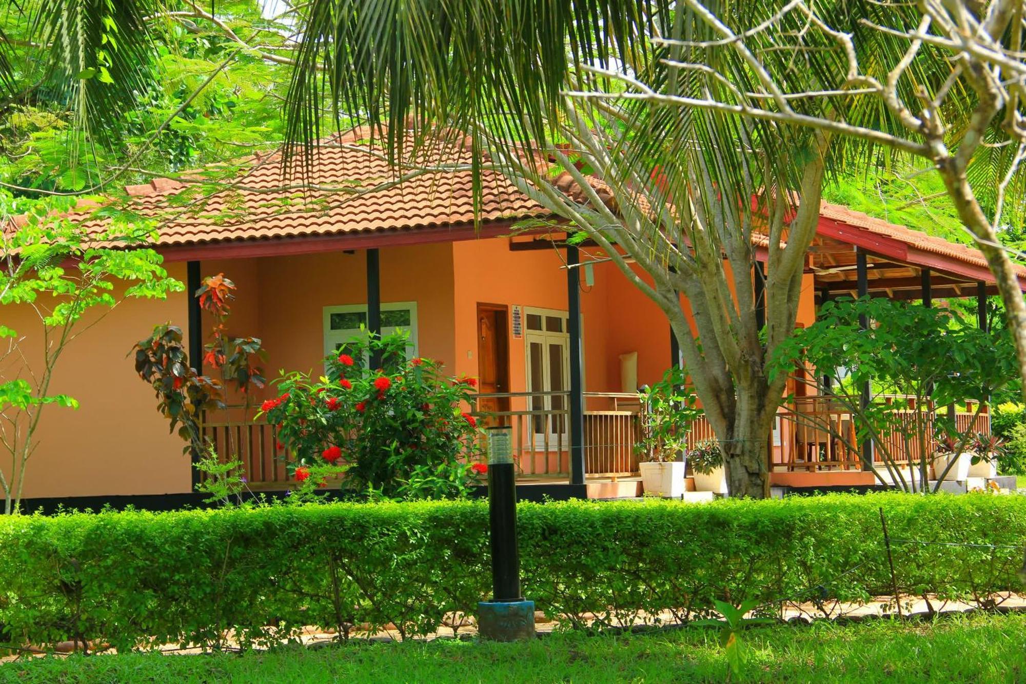 Charlestina Beach Resort Ampeni Εξωτερικό φωτογραφία